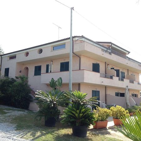 Residence Floritalia - Ricarica Auto Elettriche Santa Domenica  Dış mekan fotoğraf