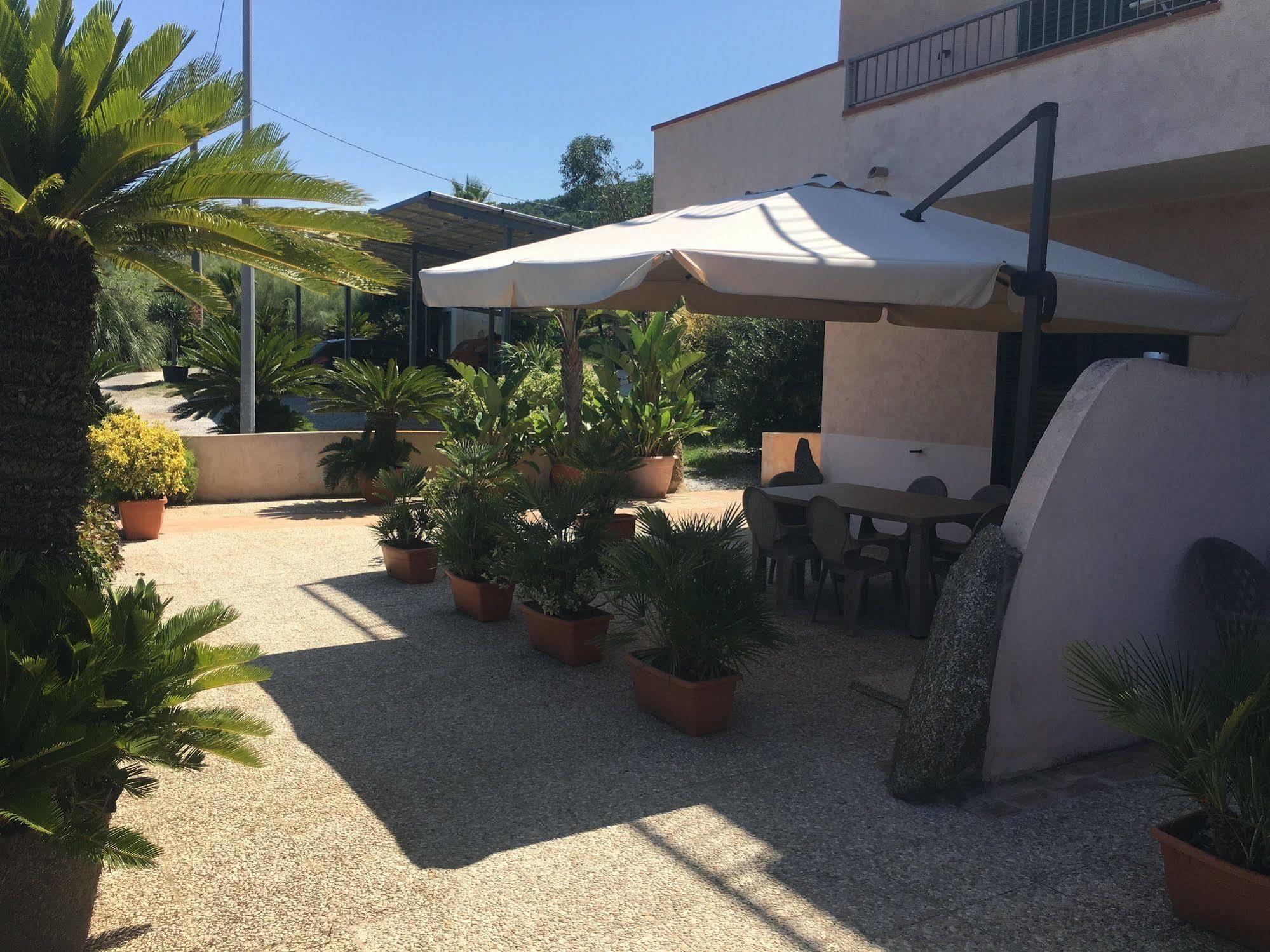 Residence Floritalia - Ricarica Auto Elettriche Santa Domenica  Dış mekan fotoğraf